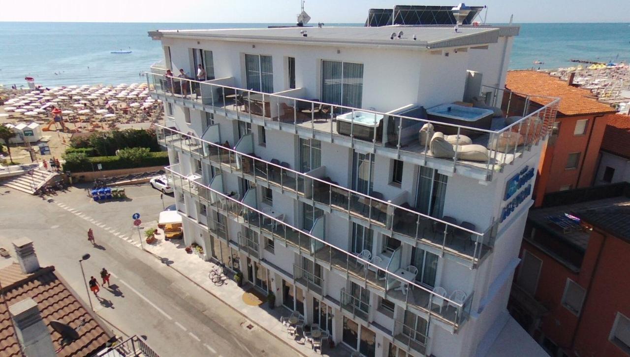 Hotel Austria Каорле Екстериор снимка